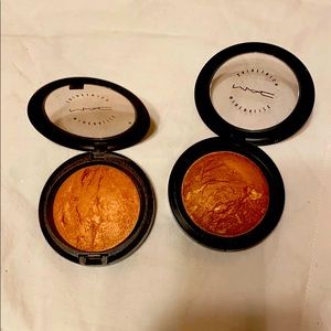 MAC mineralize skin finish highlighter powder